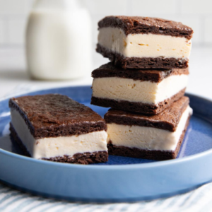 brownie-chocolate-vanilla-sandwich